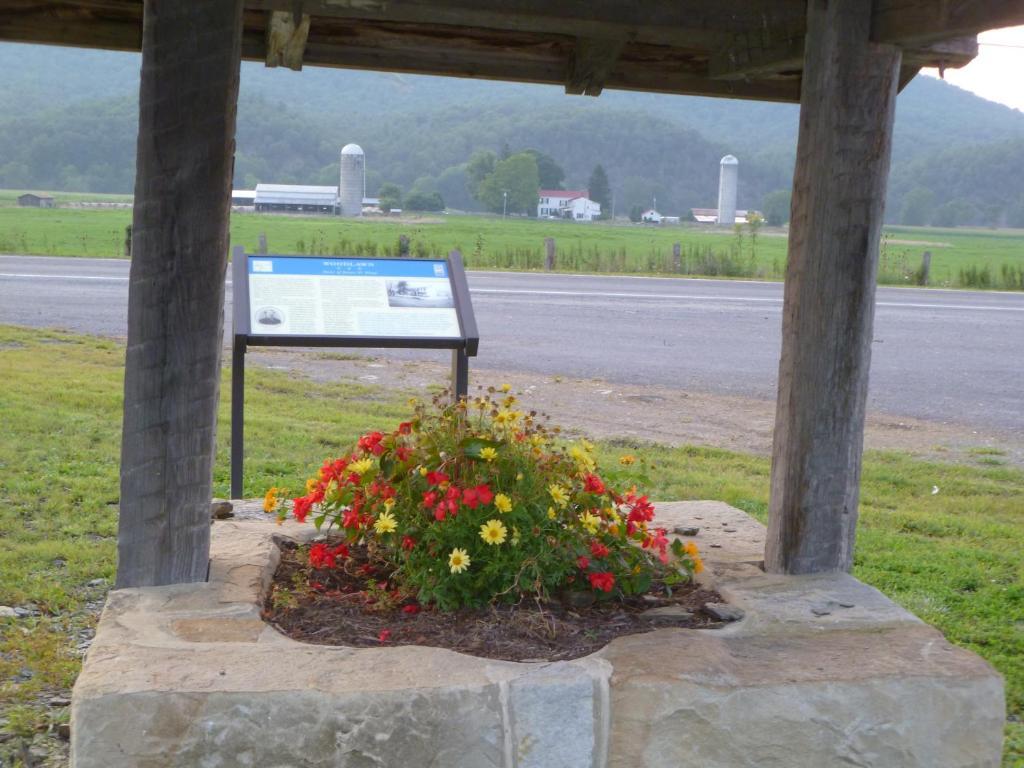 Lost River B&B Mathias Exterior photo